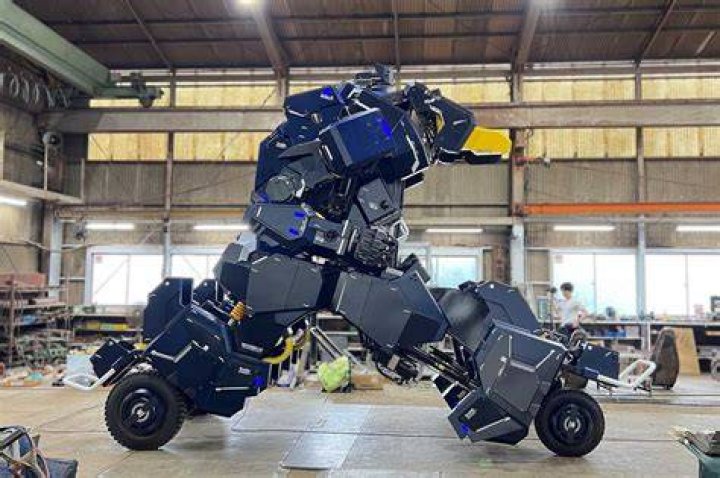 Does Japan have mecha?