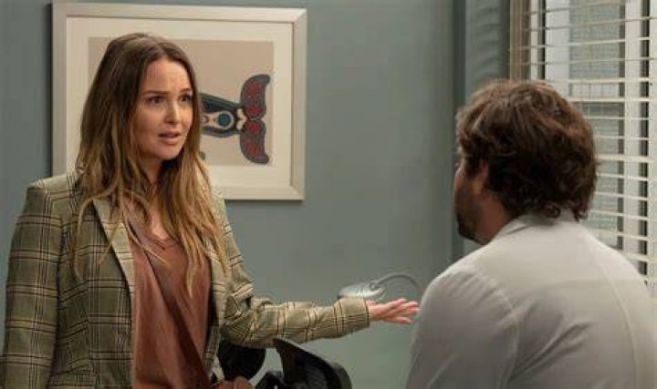 Does Jo get pregnant?