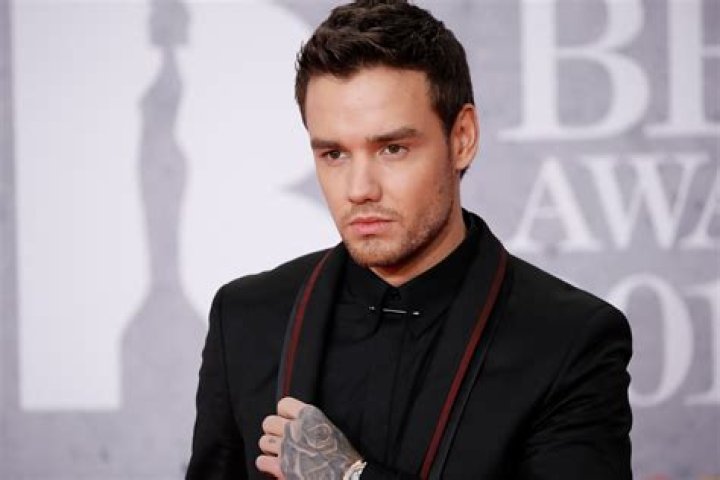 Does Liam get his memory back?