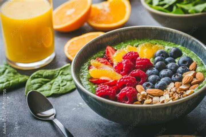 Does orange juice have folic acid?