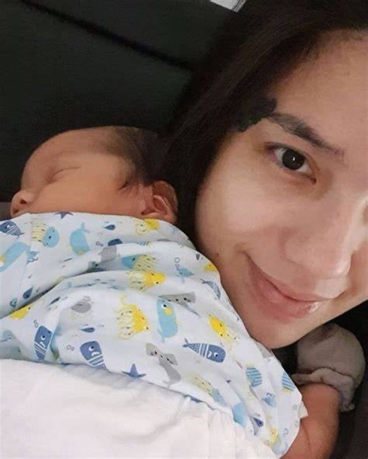 Does Sheila keep the baby?