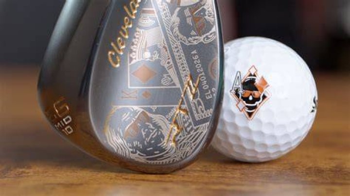 Does srixon own Cleveland?