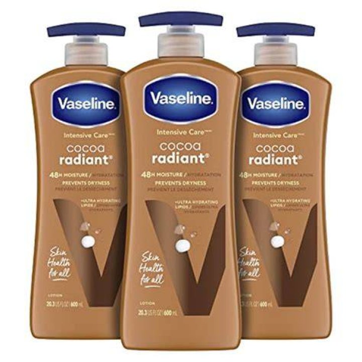 Does Vaseline cocoa butter make you tan?
