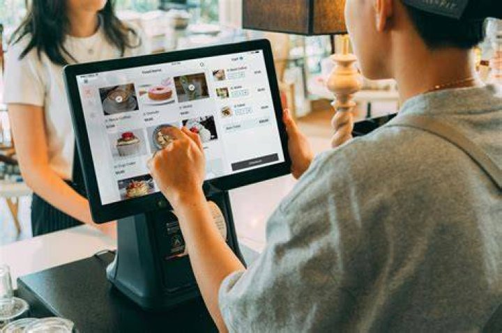 How are Point of sales useful in a restaurant?