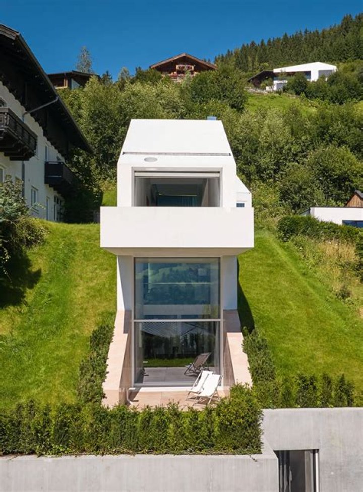 How can I buy a house in Austria?