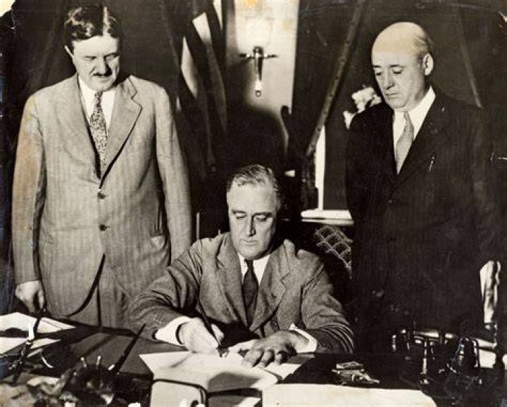 How did Franklin D Roosevelt plan to alter the Supreme court?