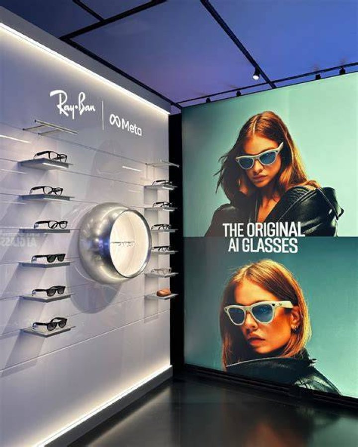 How do I call Luxottica?