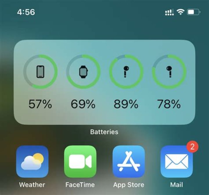 How do I check the battery level on my Bluetooth speaker?