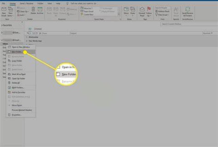 How do I create a new folder in Outlook online?