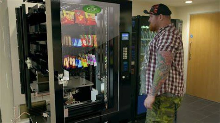How do vending machines detect fake bills?