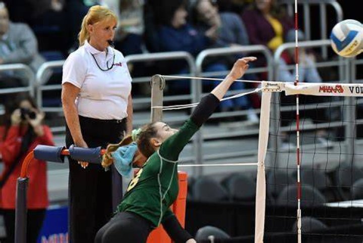 How do you become a high school volleyball referee?