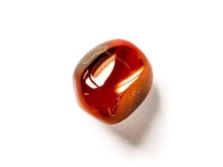 How do you charge Carnelian crystal?