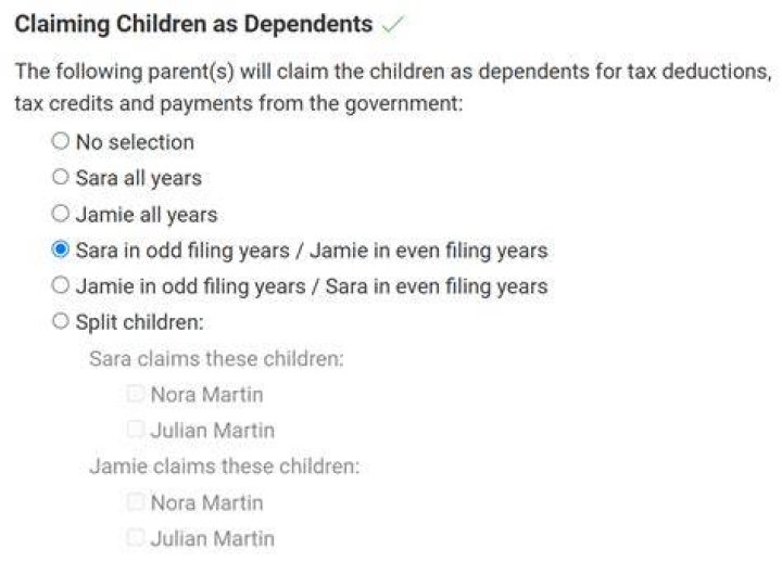 How do you decide who claims child on taxes?