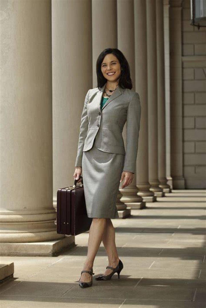 How do you dress like a lawyer for Career Day?