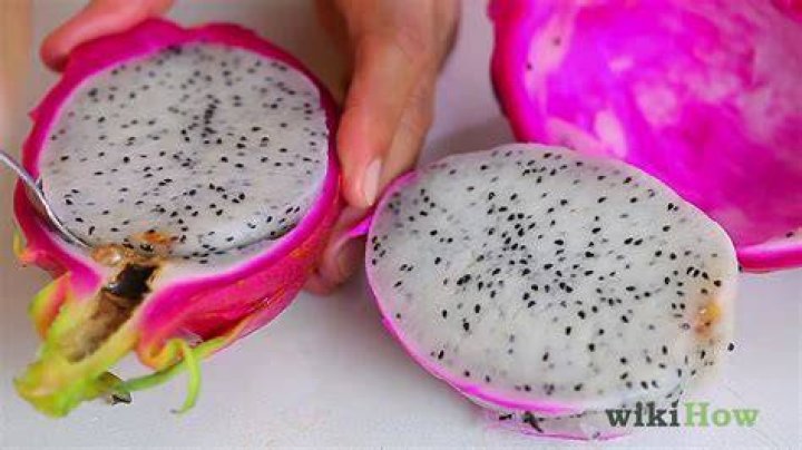 How do you eat a dragon fruit?