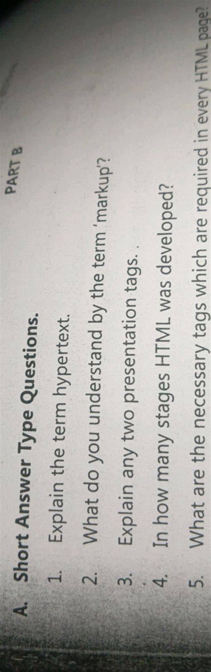 How do you explain short answer questions?