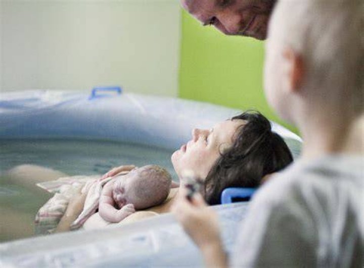 How long can a baby stay under water during water birth?