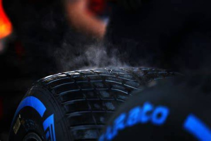 How long do F1 wet tyres last?