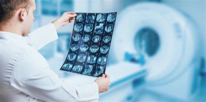 How long does it take to become radiologist?