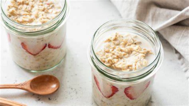How long should you soak oats before eating?