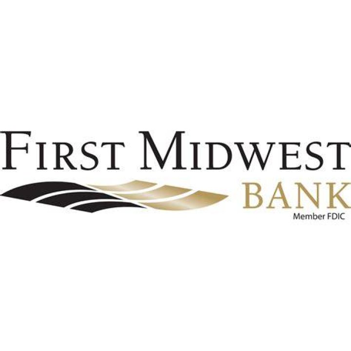 How many locations does First Midwest Bank have?