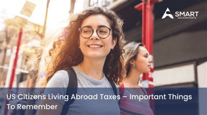 How many US citizens are living abroad?