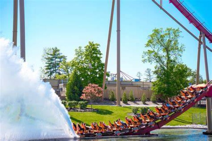 How much can you make at Kings Island?