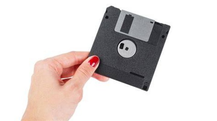 How much data can an M-DISC hold?