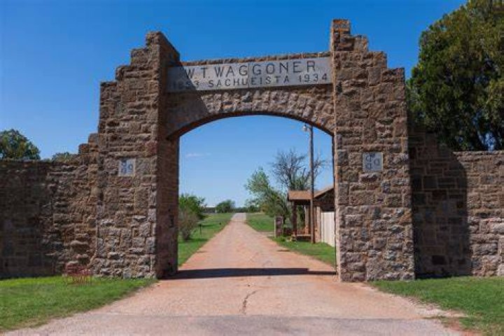 How much did the Waggoner Ranch sell for?