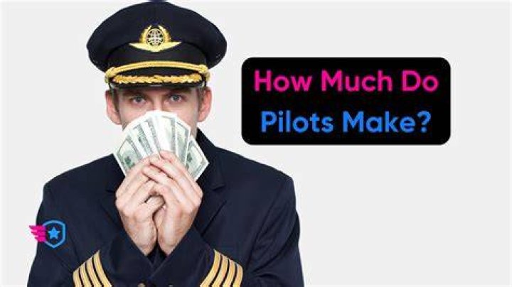 How much do commercial pilots make an hour?