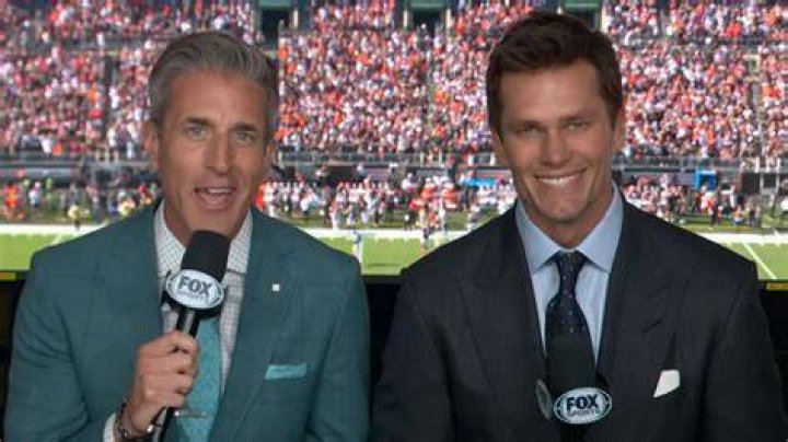 How much do NFL TV announcers make?