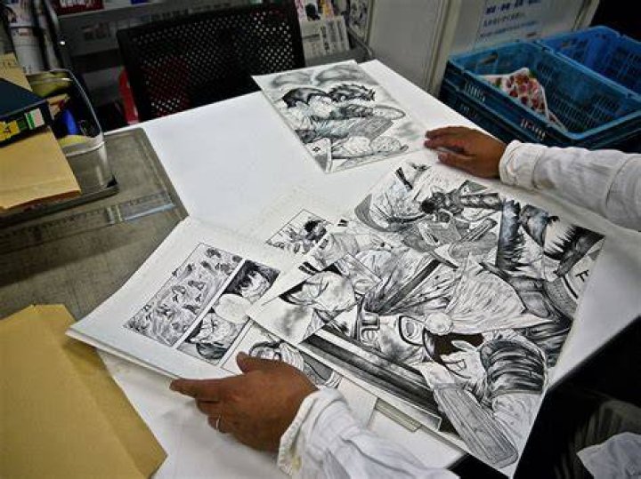 How much does a manga artist make?