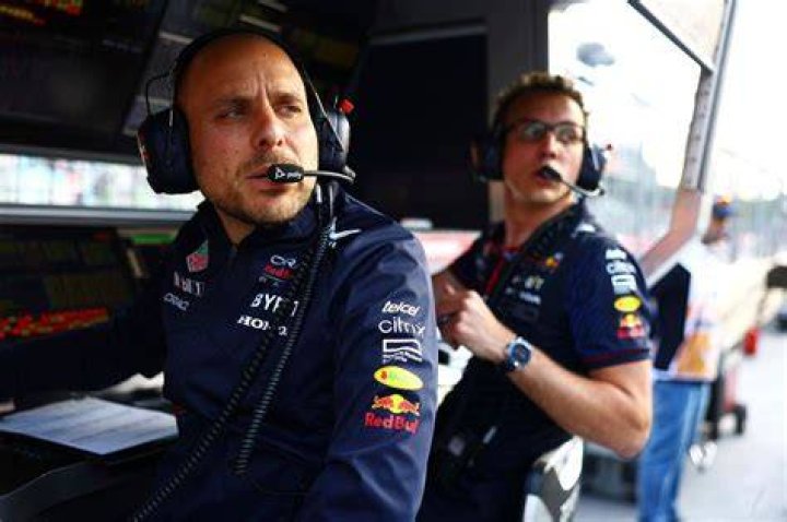 How much does a Red Bull f1 engineer make?