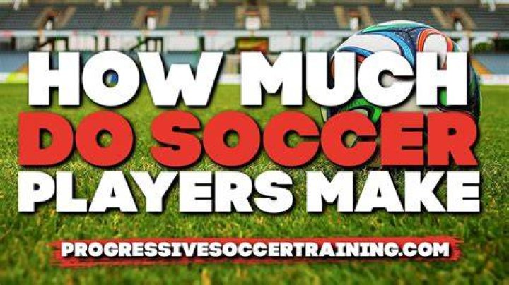 How much does a starter soccer player make?