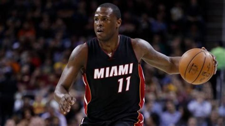 How much does Dion Waiters make per game?