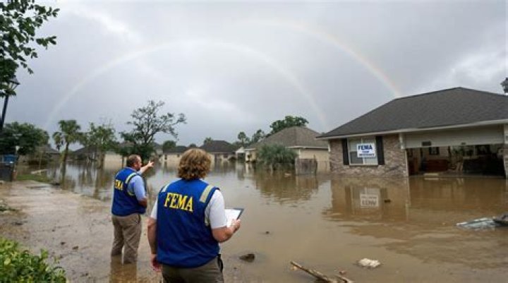 How much does FEMA pay for flood damage?