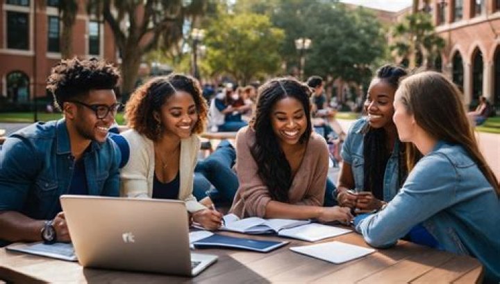 How much does it cost to go to the University of Arizona for 4 years?