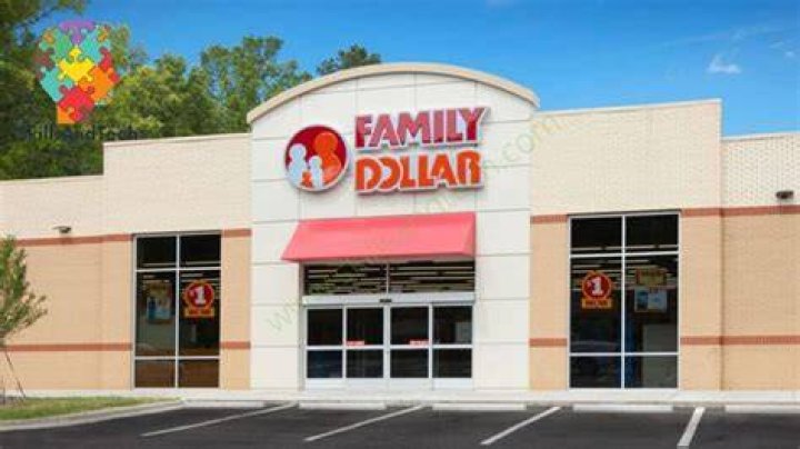 How much does it cost to have a family dollar franchise?