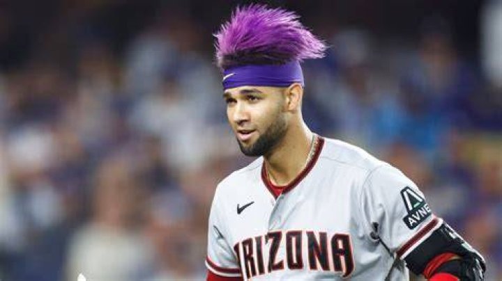 How much does Lourdes gurriel make?