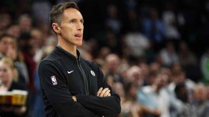 How much does Steve Nash make as coach?