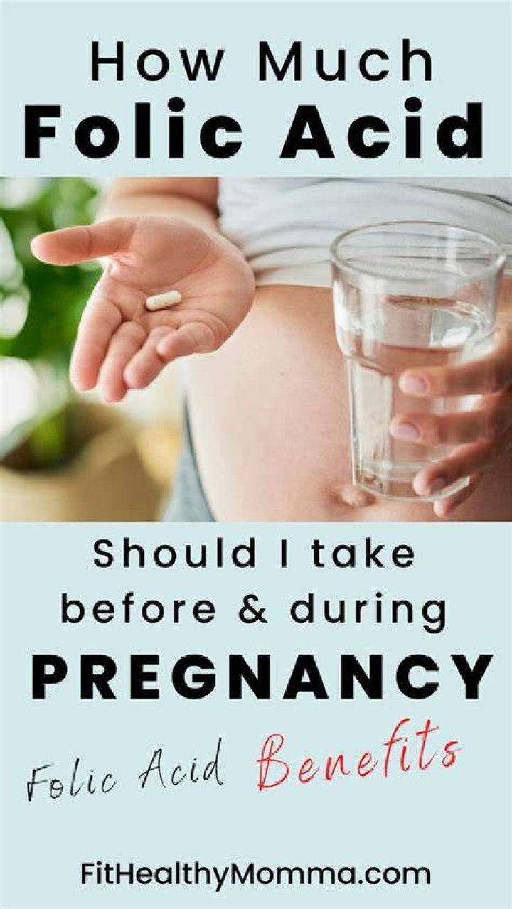 How much folic acid should a non pregnant woman take daily?