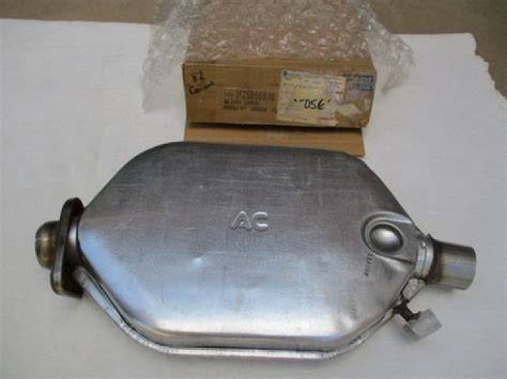 How much is a Camaro catalytic converter worth?