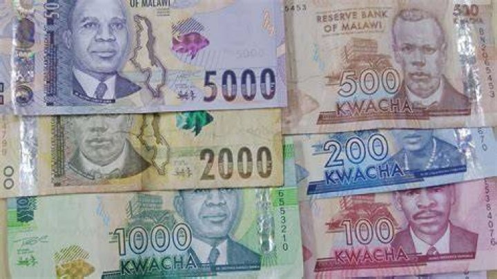 How much is a Malawi kwacha to a dollar?