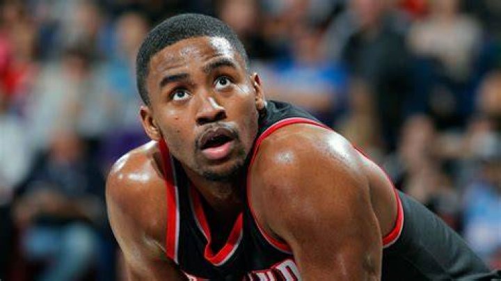 How much is moe Harkless contract?