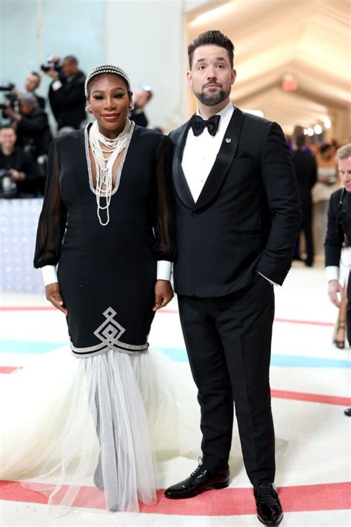 How much is Serena Williams husband's worth?