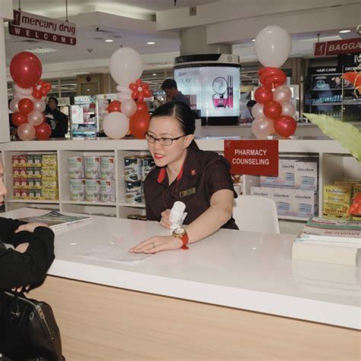 How much is the salary in Mercury Drug?