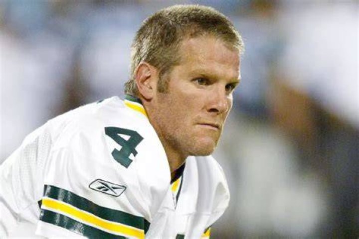 How much money does Brett Favre make a year?