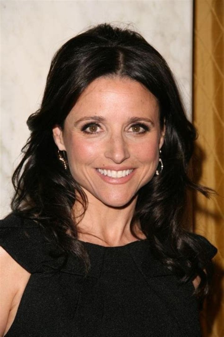 How old is Julia Dreyfus?
