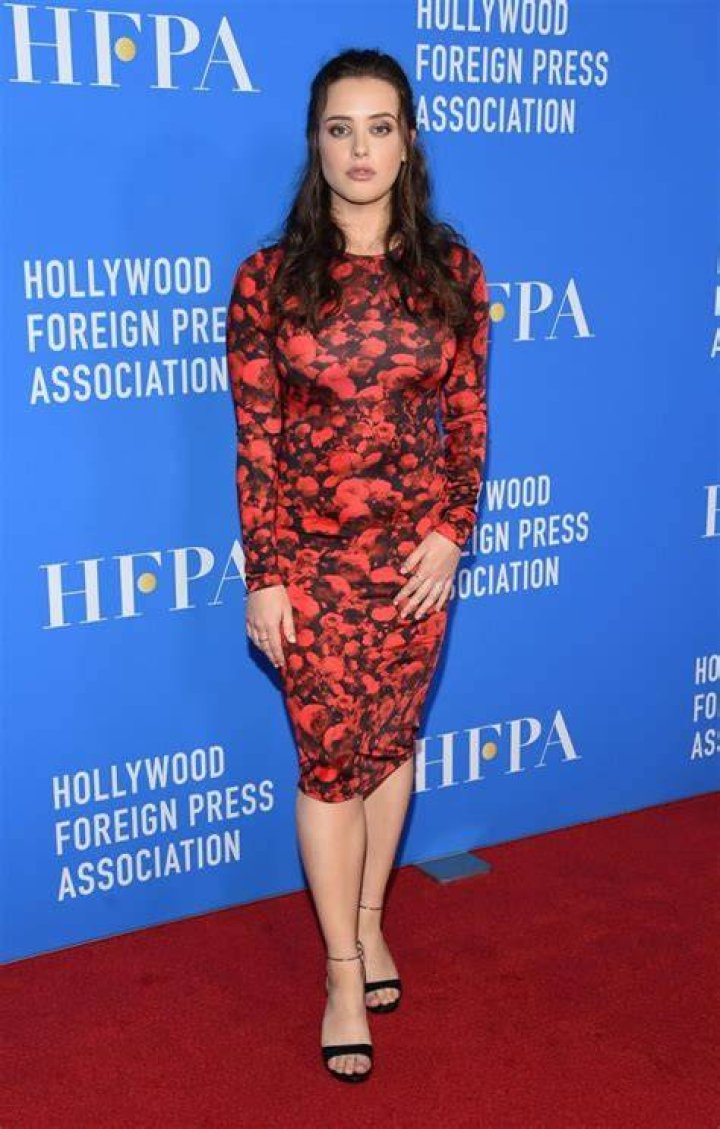 How tall is Katherine Langford?