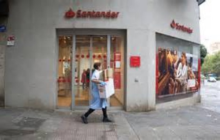 Is Banco Popular part of Santander?